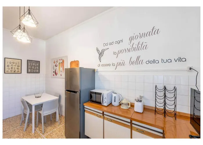 Genova Holidays House Erma - Parcheggio Privato E Wi-Fi - Ac