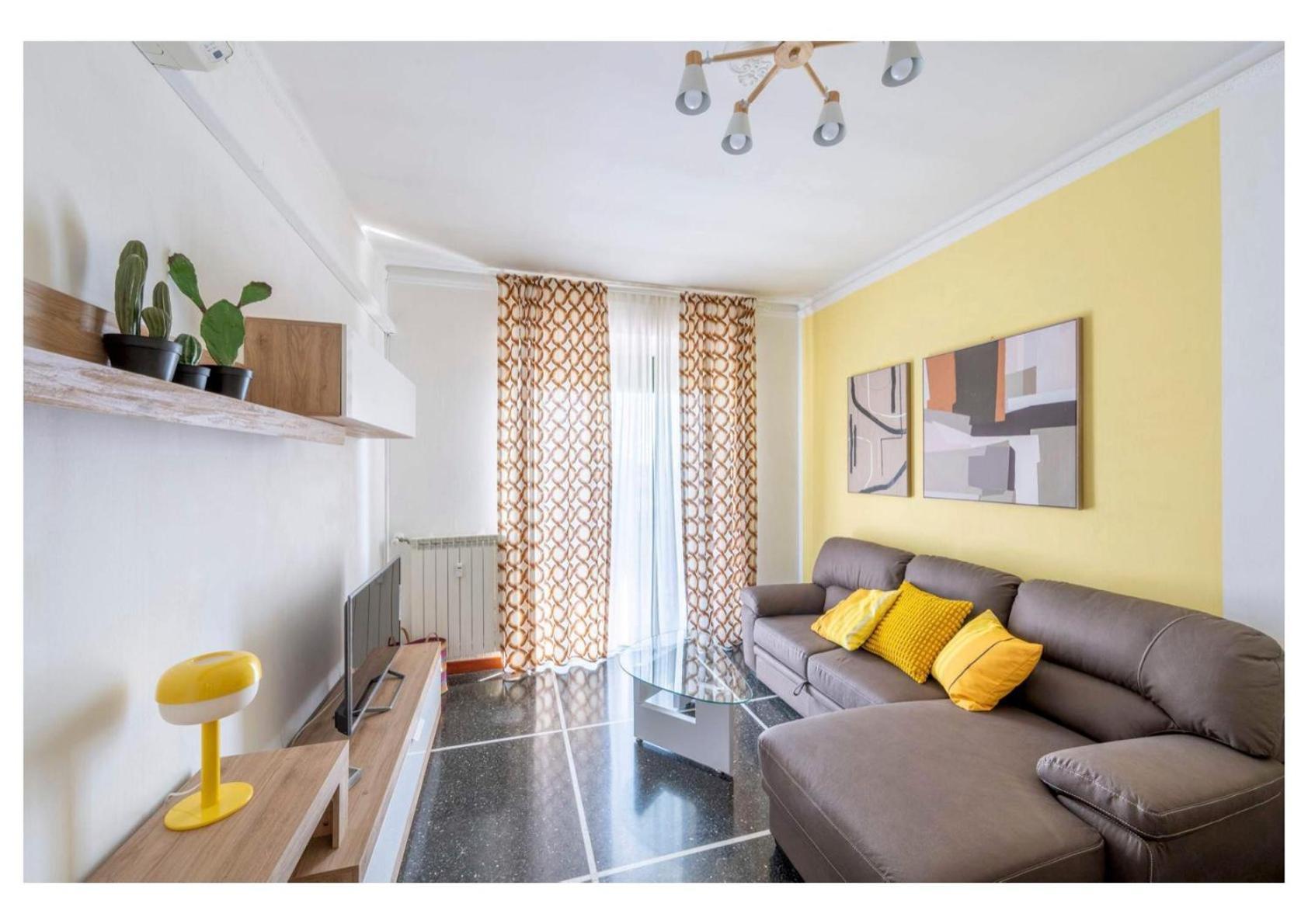 Apartment Holidays House Erma - Parcheggio Privato E Wi-fi - Ac Genoa
