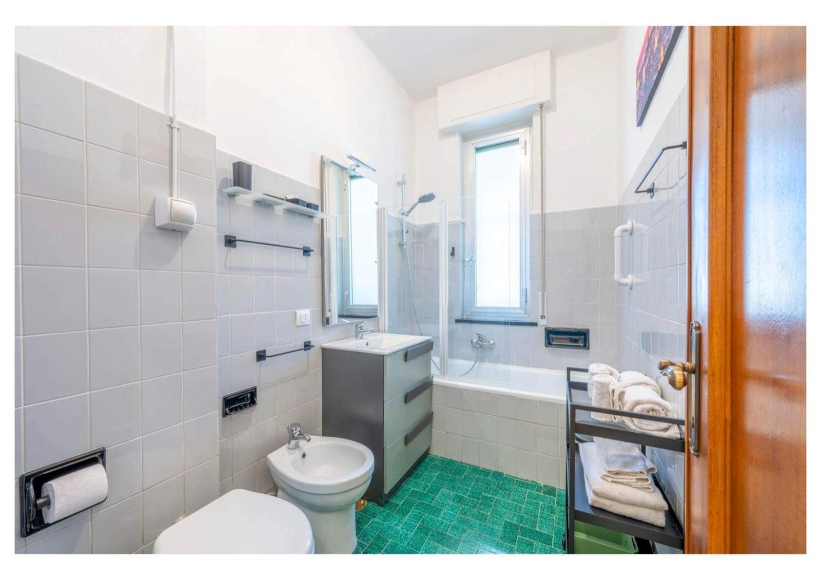 Holidays House Erma - Parcheggio Privato E Wi-fi - Ac Apartment